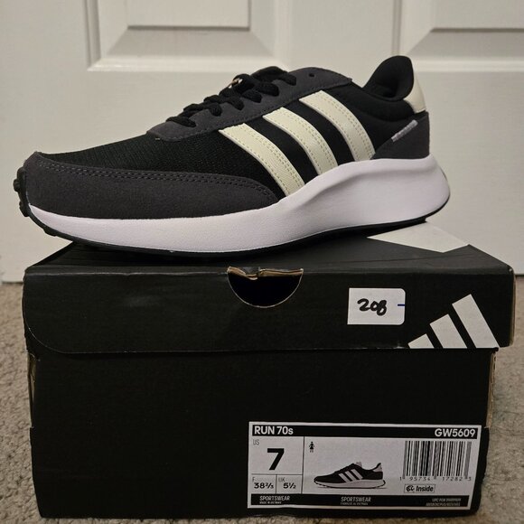 Adidas Run 70's_Size 7_Black and White NWT - Picture 1 of 4